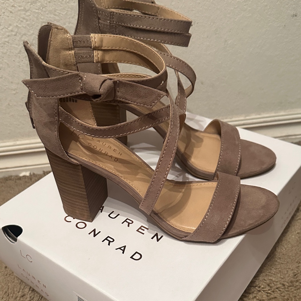 Lc Lauren Conrad Women's Brown Strappy Heels